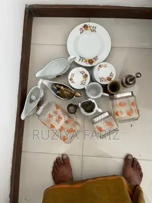 Plates with Containers