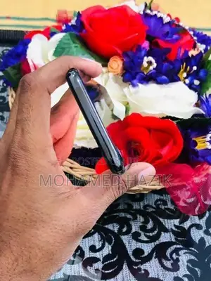 Apple iPhone XS (Used)