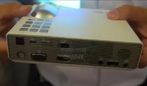 Asus P3B LED Rechargeable HD Projector