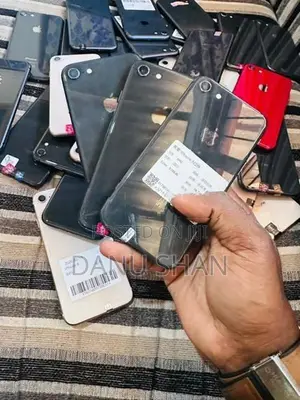 Apple iPhone 8 (Used)