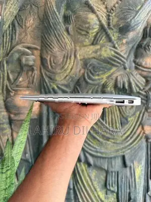 Apple Macbook Air