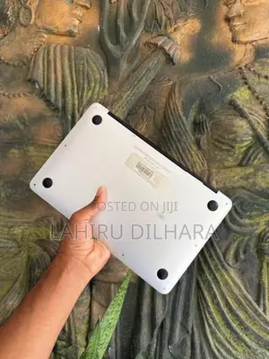 Apple Macbook Air
