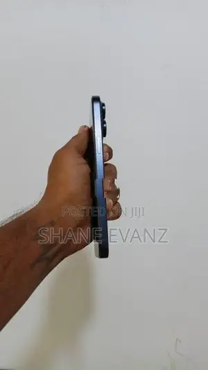 Apple iPhone 15 Pro Max 256GB (Used)