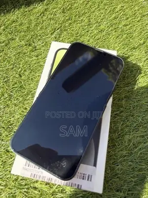 Apple iPhone 14 (Used)