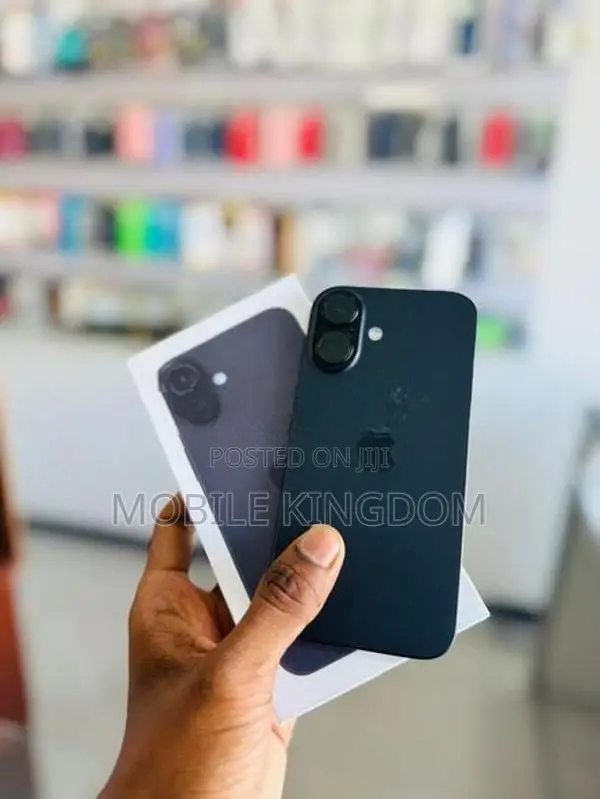 Apple iPhone 16 128GB (Used)