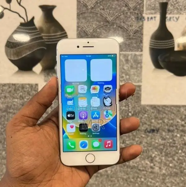 Apple iPhone 8 64GB (Used)