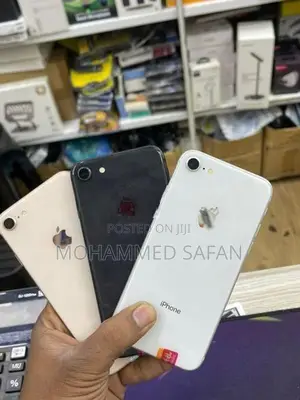 Apple iPhone 8 (Used)