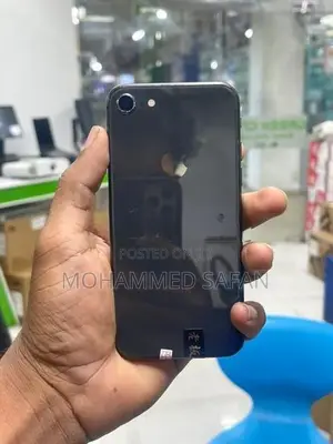 Apple iPhone 8 (Used)