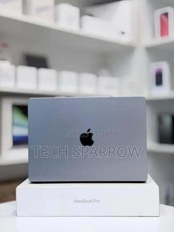 Apple MacBook Pro (M2) chip