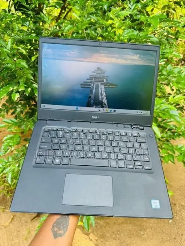 Dell Latitude 3400 Laptop