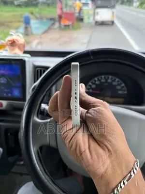 Apple iPhone 13 (Used)