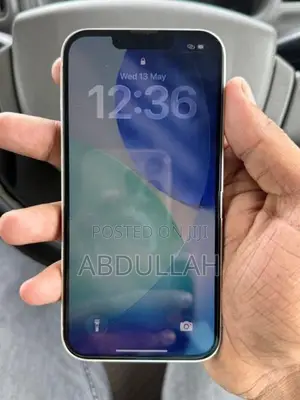Apple iPhone 13 (Used)