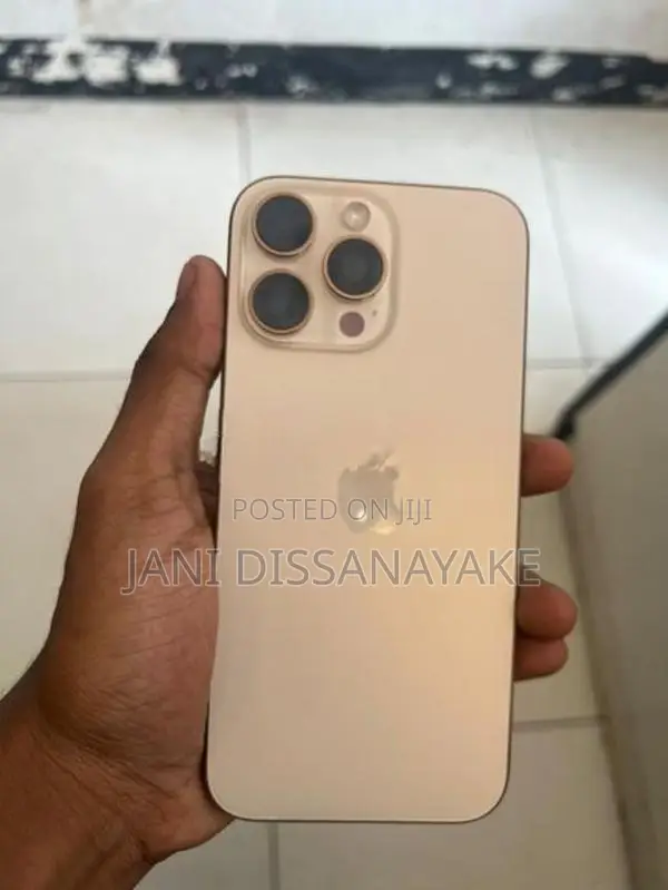 Apple iPhone 16 Pro Max (Used)