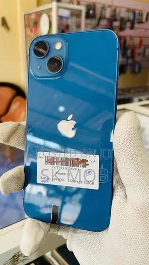 Apple iPhone 13 (Used)