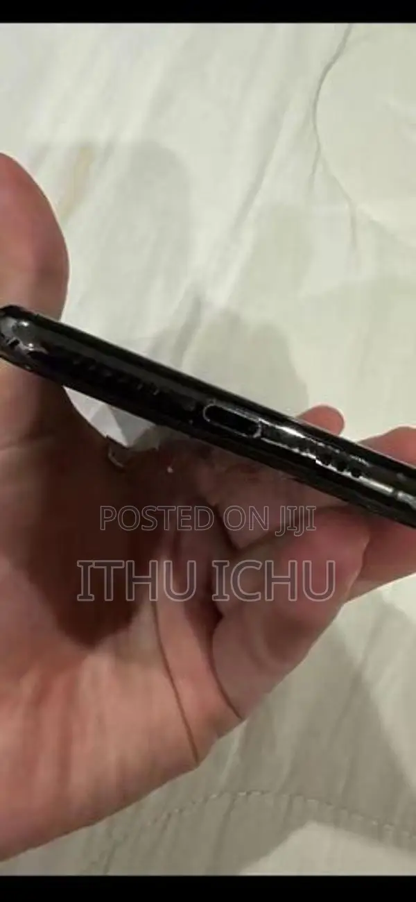 Apple iPhone XS Max (Used)