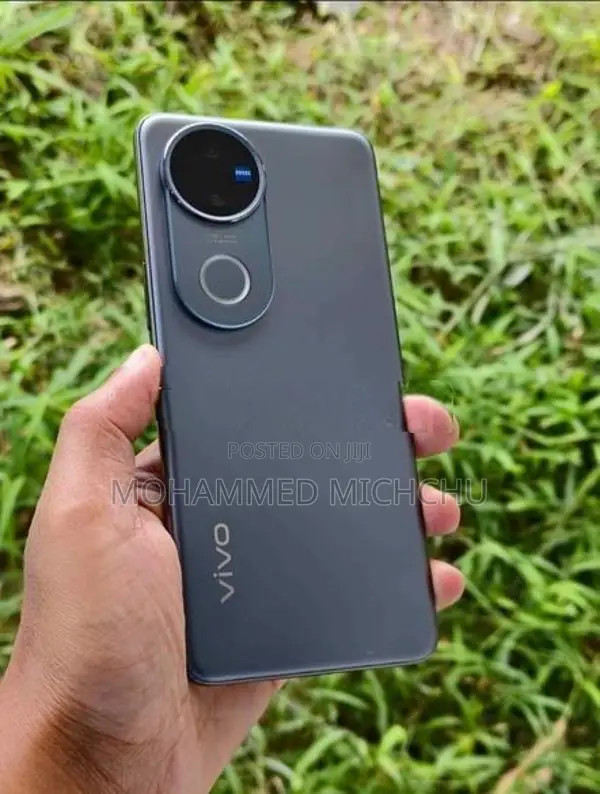 Vivo V50 (Used)