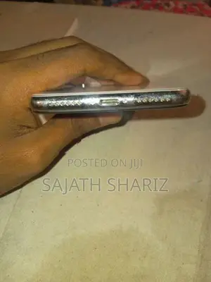 Apple iPhone X (Used)