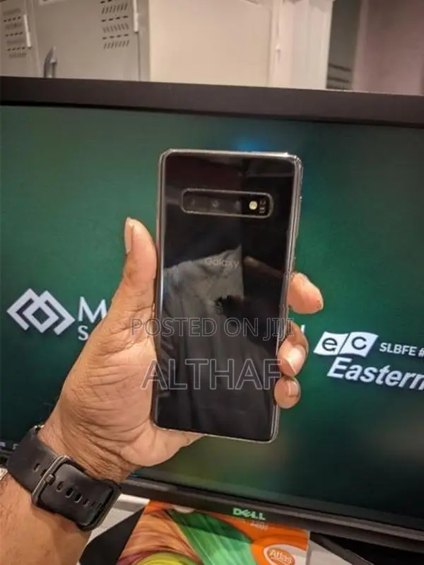 Samsung Galaxy S10 (Used)