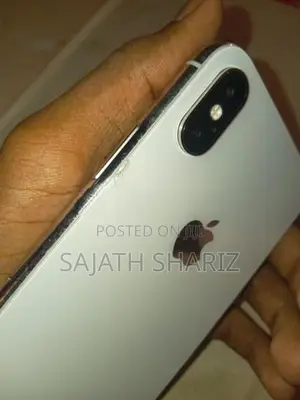 Apple iPhone X (Used)