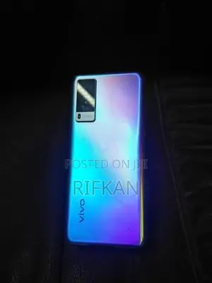 Vivo V21e 128GB 5G (Used)