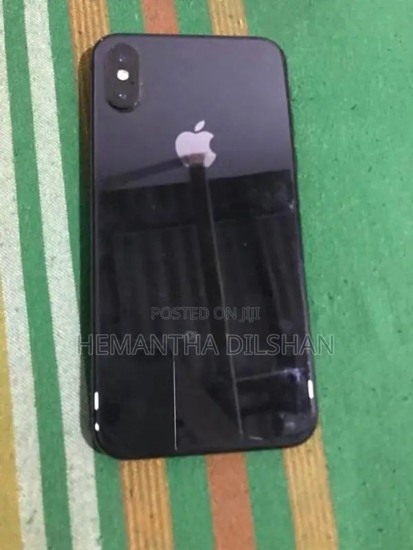 Apple iPhone XS (Used)