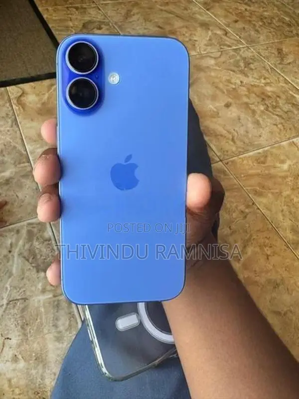Apple iPhone 16 (Used)
