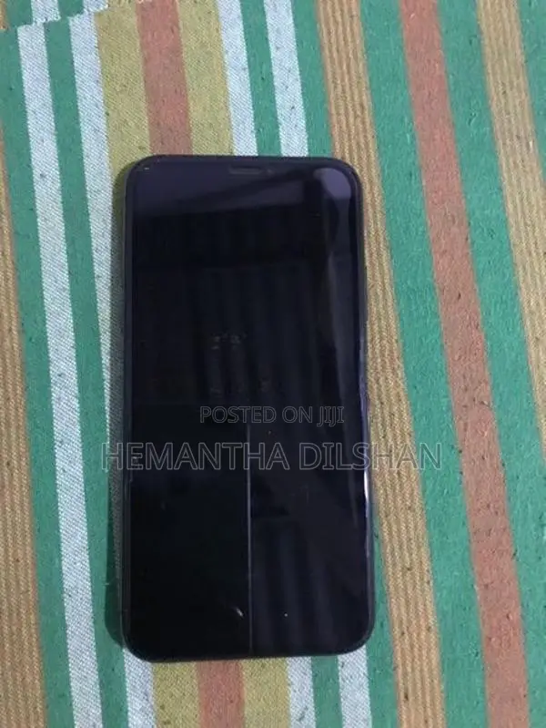 Apple iPhone XS (Used)