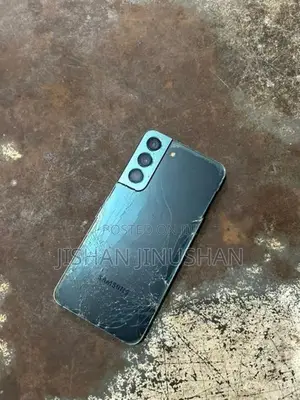 Samsung Galaxy S22 (Used)