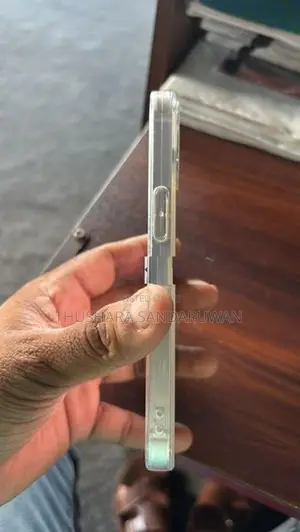Apple iPhone 13 (Used)