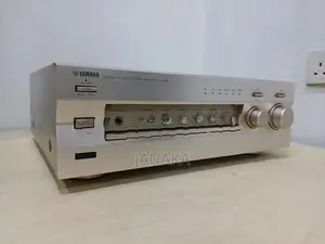 Yamaha Ax-596