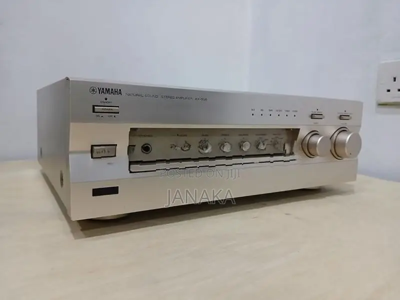 Yamaha Ax-596