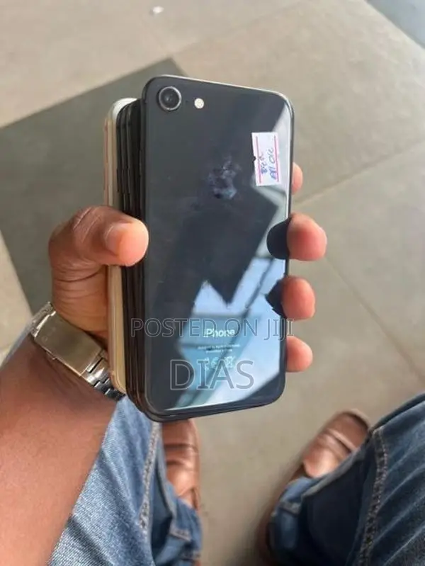 Apple iPhone 8 (Used)