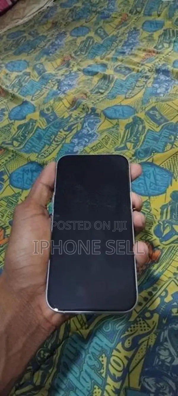 Apple iPhone 15 (Used)