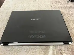 SAMSUMG Laptop 4GB RAM/300GB Hard