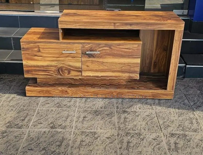 TV Stand (O-16)