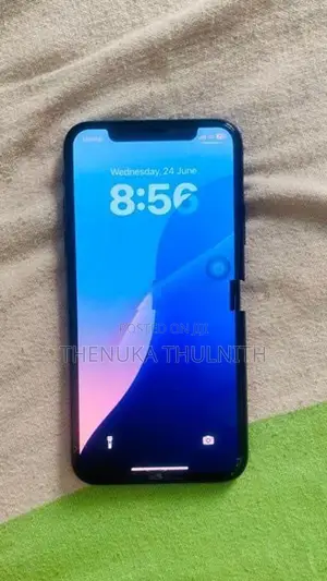 Apple iPhone XS (Used)
