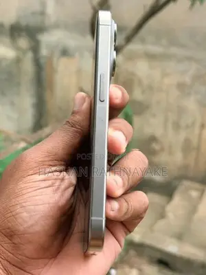 Apple iPhone 15 Pro (Used)