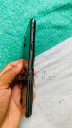 Apple iPhone XS (Used)