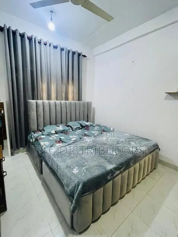 Divan bed & ( Arpico ) spring Matress 6*5