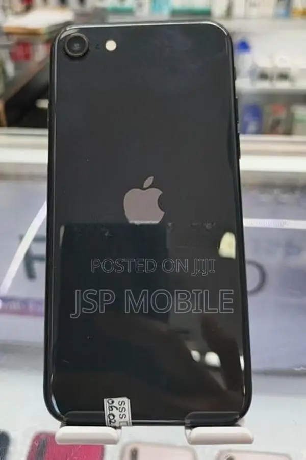 Apple iPhone SE 2 128GB (Used)