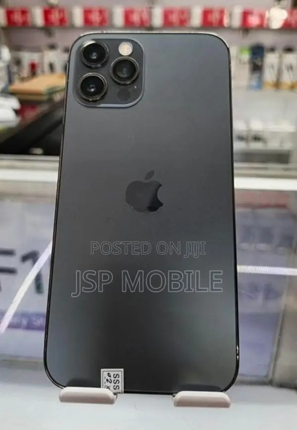 Apple iPhone 12 128GB (Used)