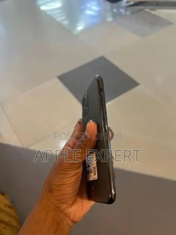 Apple iPhone 11 Pro (Used)