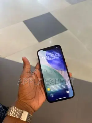 Apple iPhone 12 (Used)