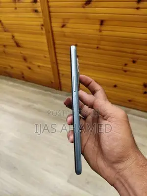 Vivo (Used)