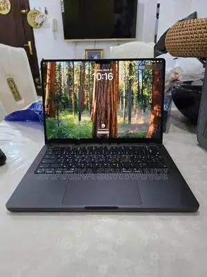 Apple Macbook Pro M4 16GB 512GB