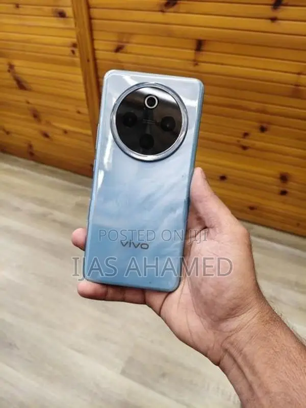 Vivo (Used)