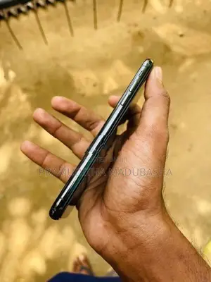 Apple iPhone XS 256GB (Used)