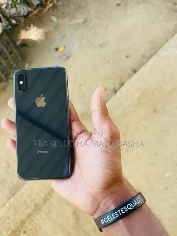 Apple iPhone XS 256GB (Used)