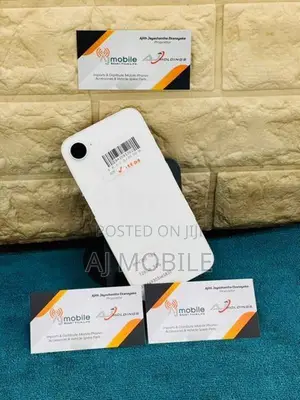 Apple iPhone 16e 128GB (Used)