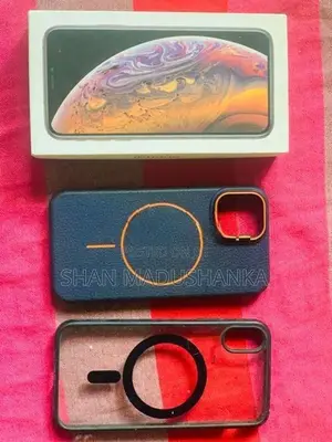 Apple iPhone XS (Used)